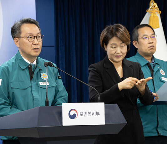 정부 “의료개혁 재정 투자 강화…필수의료, 국방처럼 격 높여 지원”